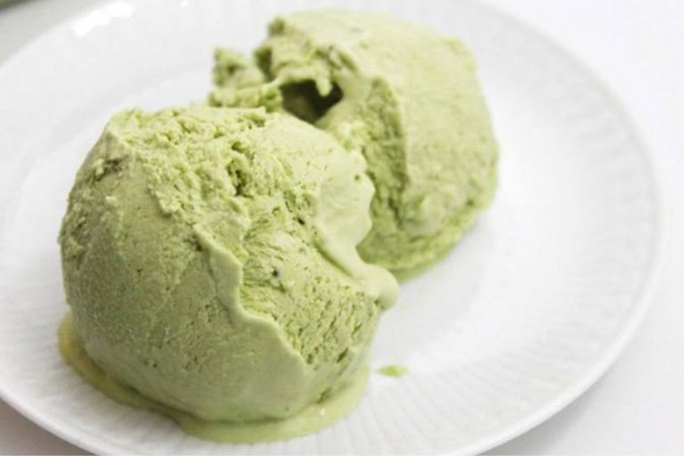 Es-Krim-daun-kelor